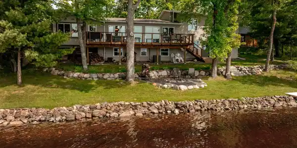 51077 Long Point Place