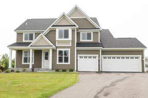 11601 Lakewood Circle NE