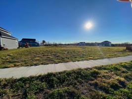 11529 Lakewood NE