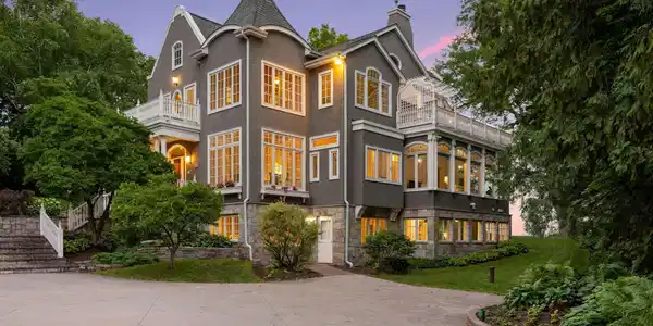 1491 Shoreline Drive