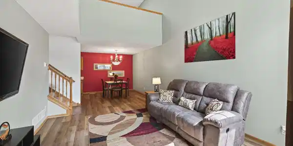 1324 Crown Oaks Drive