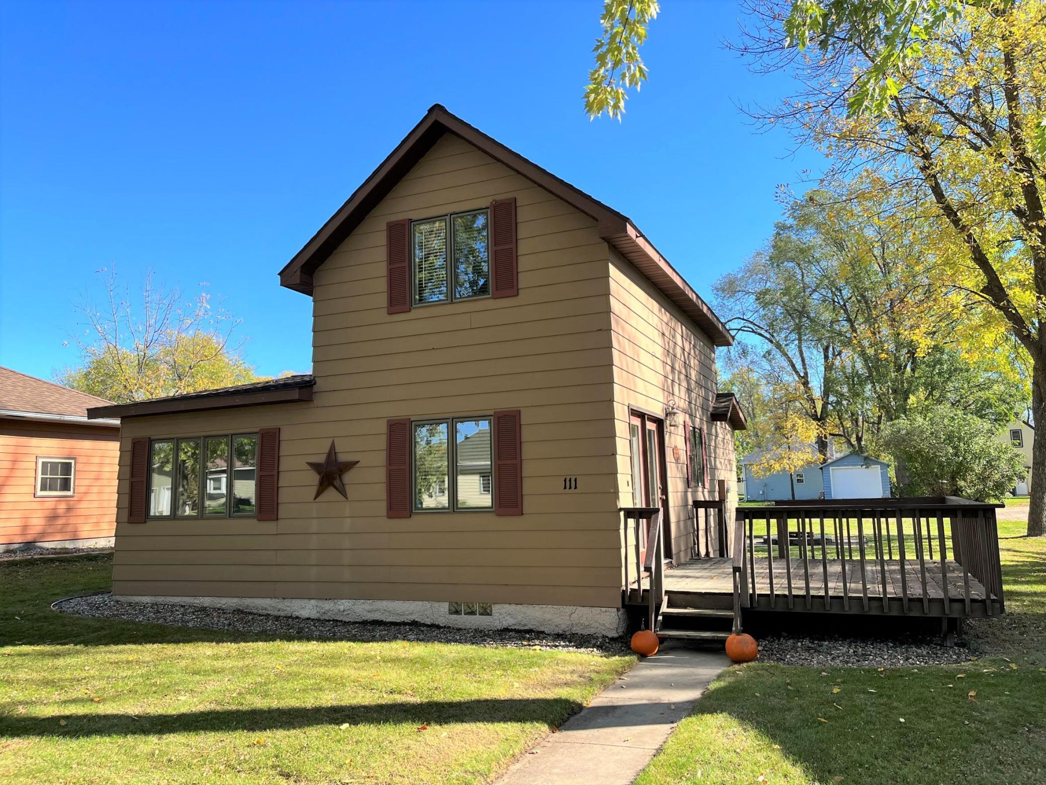 111 Cedar S, Sauk Centre, MN lhrmls01081386