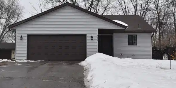 4105 Colorado SE
