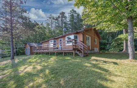 3428 Hunters Bay NE