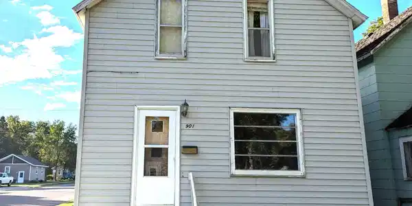 901 8th Street