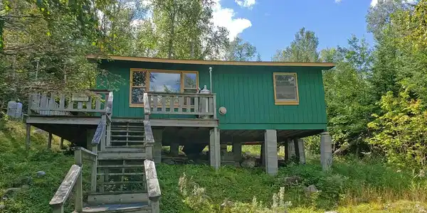 9127 Elbow Lake