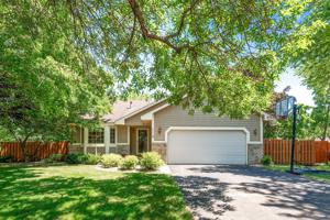 1119 Independence N