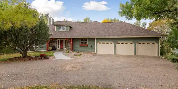 3800 Kings Point