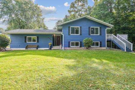 6230 Lake Sarah Heights Drive