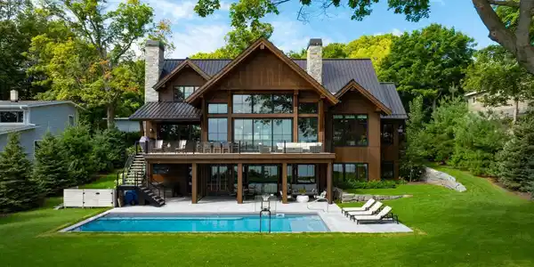 3247 Casco Circle