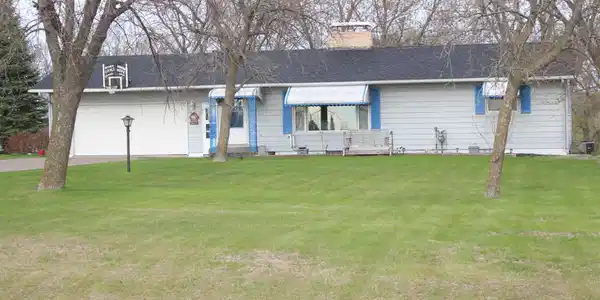 11561 41st NE