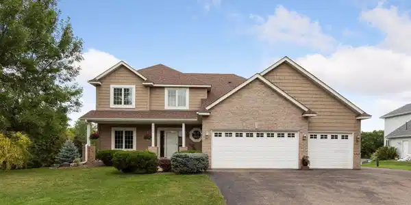 3460 Lakeside