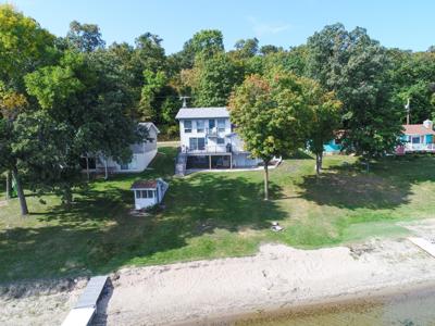 272 Sandy Beach NW