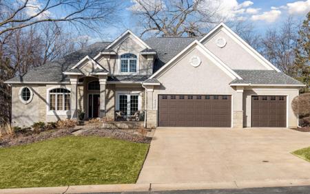 4285 Trillium Lane W