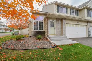 1337 Crown Oaks