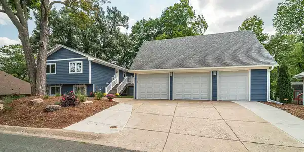5109 Drummond