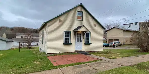 204 3rd Avenue