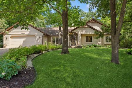 14991 Williamsburg Court