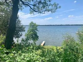 7450 NORTH SHORE TRAIL