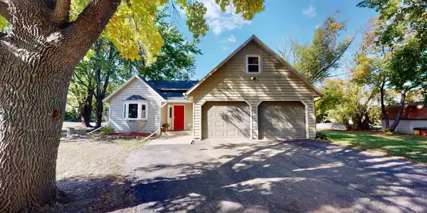 880 Horseshoe