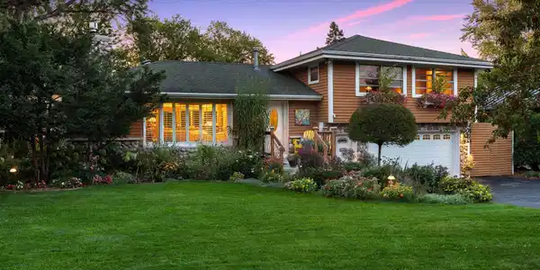 20060 Minnetonka Boulevard