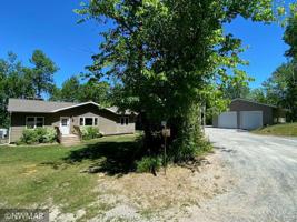 1735 Arborvitae NE