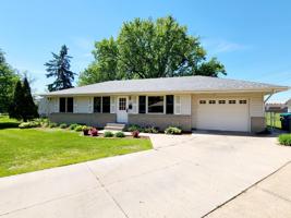 6212 Carol NE