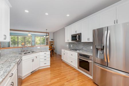 6940 Newbury