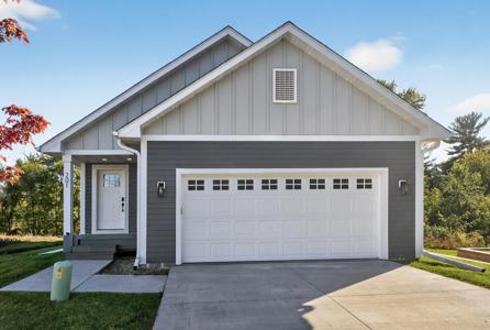 201 Mccarrons Place W