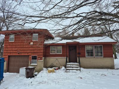 200 6th Avenue S