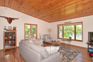 881 Lakeshore