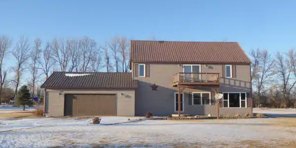 32 Lime Lake