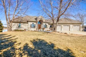 3012 Lake Chapeau