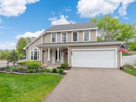 8771 Knollwood