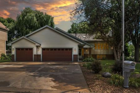 3993 Hidden Pond Trail NE