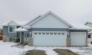 1008 Waters Edge Circle