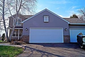 1307 Lakeside Circle
