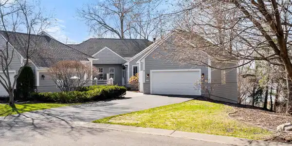 3028 Pelican Point Circle