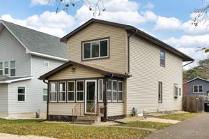 1064 Argyle