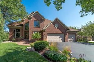 8532 Carriage Hill