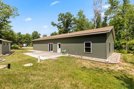 10048 Cree Bay