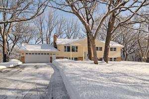 8383 Red Rock
