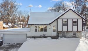 1541 16th NW
