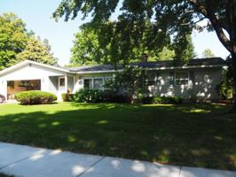 204 Lake Avenue N