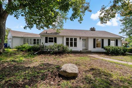 1420 Mississippi River Boulevard S
