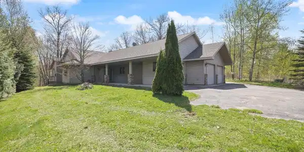 127 Eagle Drive