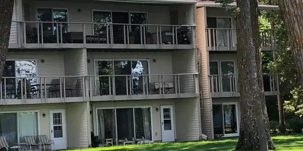 3610 N Nokomis NE