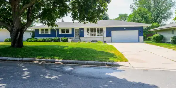 1432 Glenhill