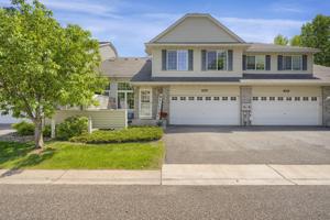 1333 Crown Oaks