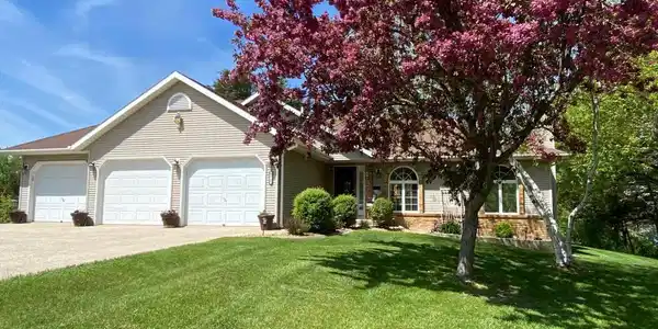 9915 County Road 9 NE